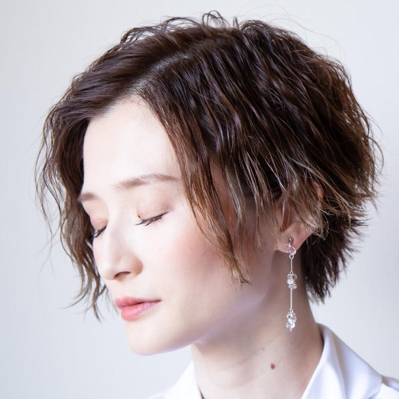 qru earring(clip type) - 耳环/耳夹 - 石头 透明