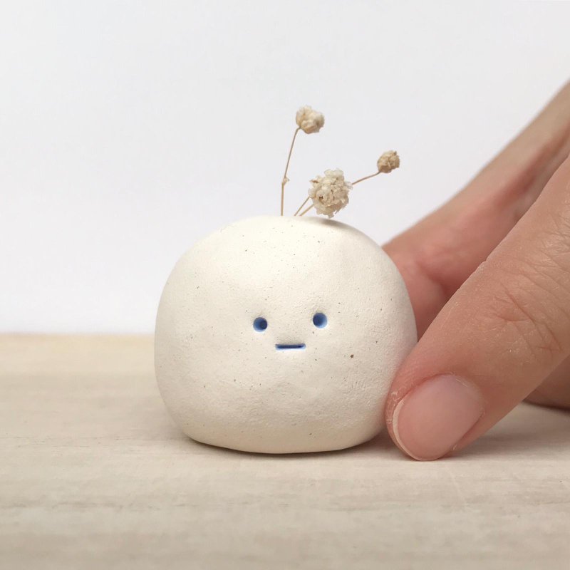 BUGS | 干花花器 | 香薰油扩香石 | 线香座 | 陶瓷摆饰 | BALL - 花瓶/陶器 - 陶 白色
