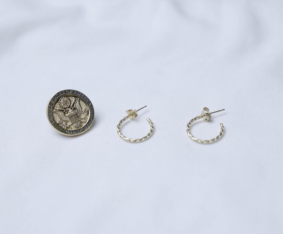【美国带回 西洋古董饰品/西洋老件】美国复古耳环 编织圆圈 针式 - 耳环/耳夹 - 其他金属 