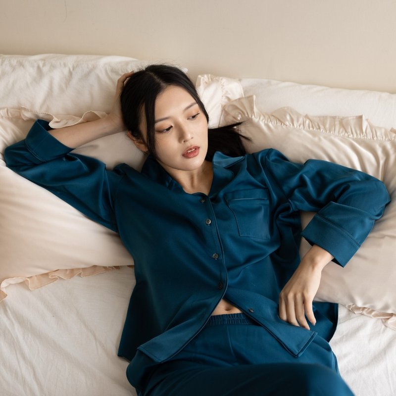 Midnight Luxe 哑光拼接质感长袖套装-孔雀蓝 - 居家服/睡衣 - 其他材质 蓝色