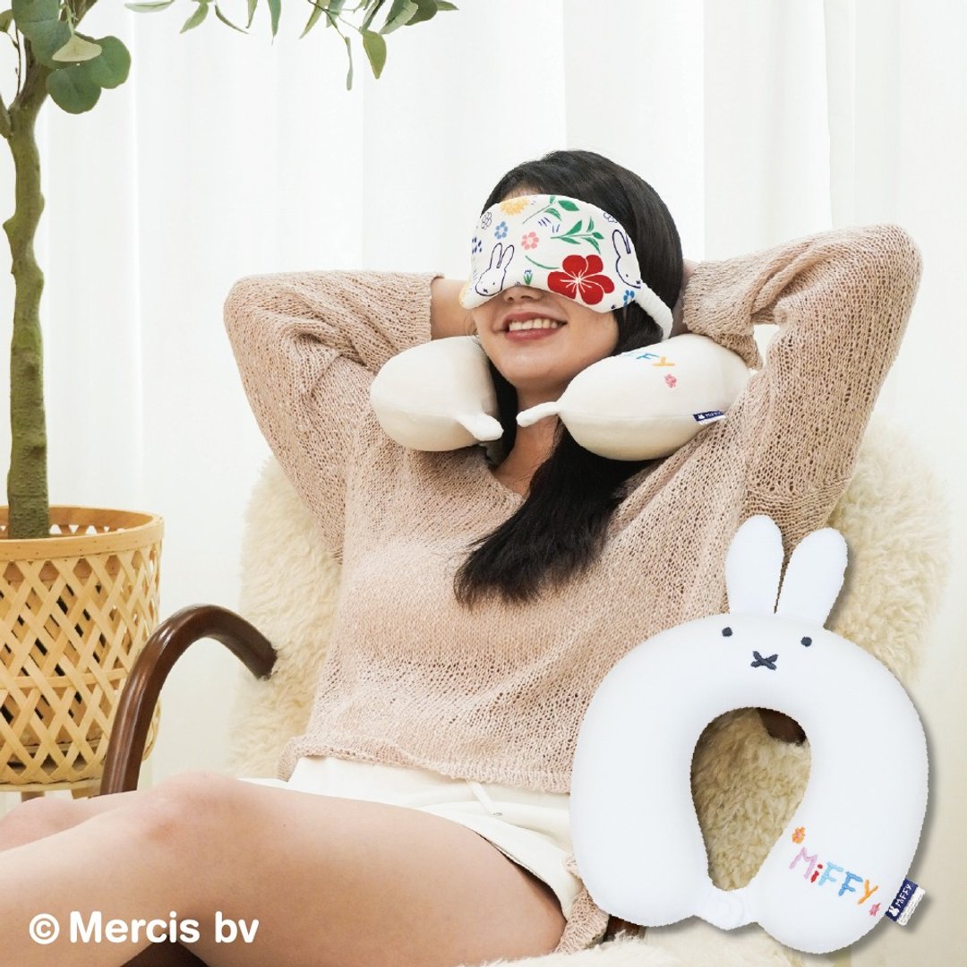【MIFFY】70周年纪念颈枕眼罩组 - 颈枕/旅行枕 - 棉 
