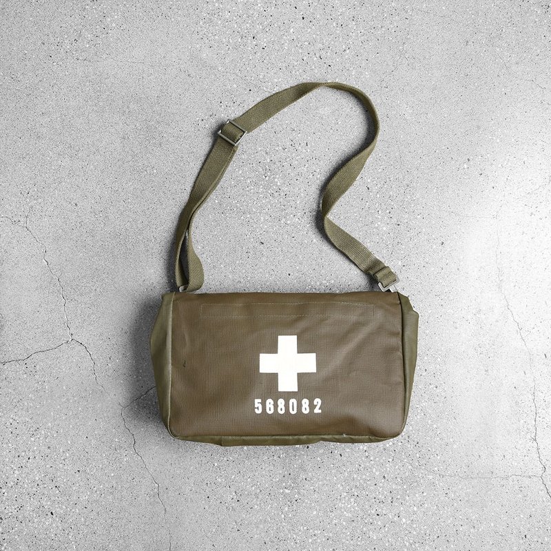 瑞士军用防水医疗包 / Vintage 古着 - 侧背包/斜挎包 - 防水材质 绿色