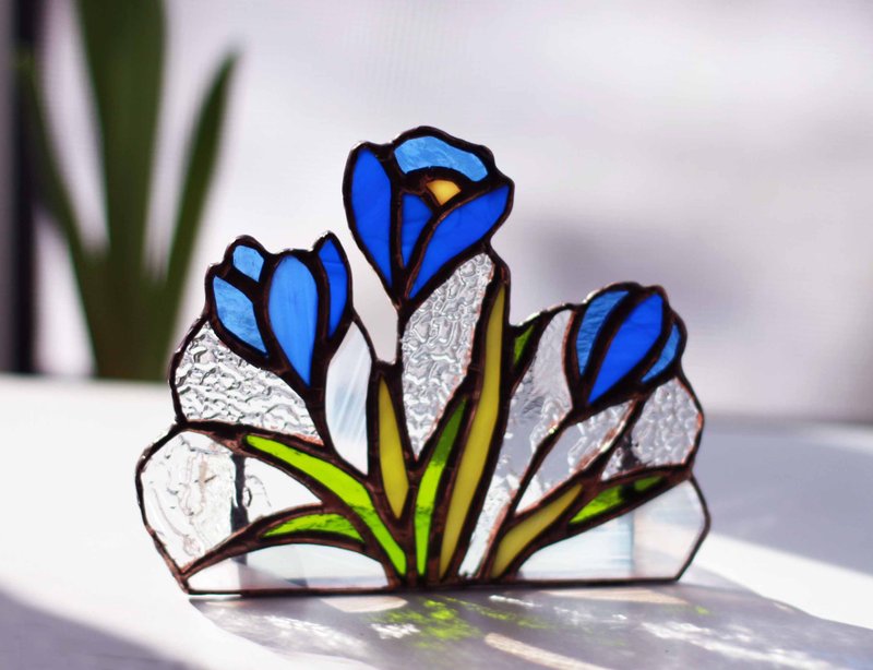 彩色玻璃番红花花。 烛台番红花。 彩色玻璃面板 - 番红花 - 蜡烛/烛台 - 玻璃 蓝色