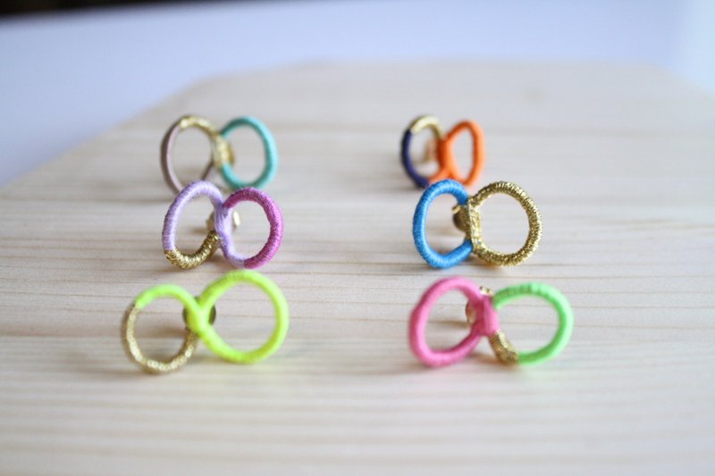 バタフライ　片耳ピアス     For colorful earrings for one ear - 耳环/耳夹 - 其他金属 粉红色