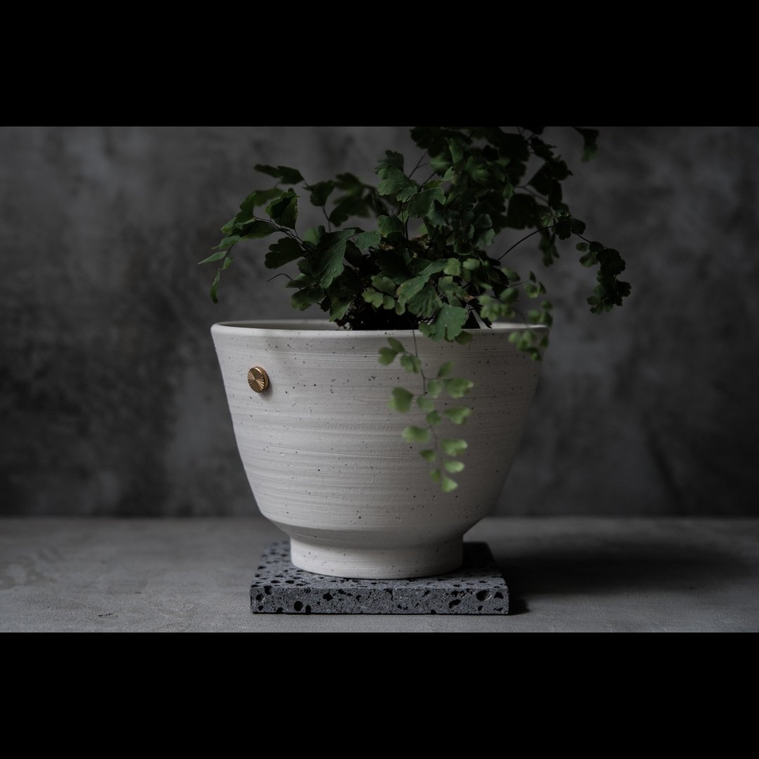 。斑点白陶无釉铆钉碗形花器皿/置物摆设 - 花瓶/陶器 - 陶 