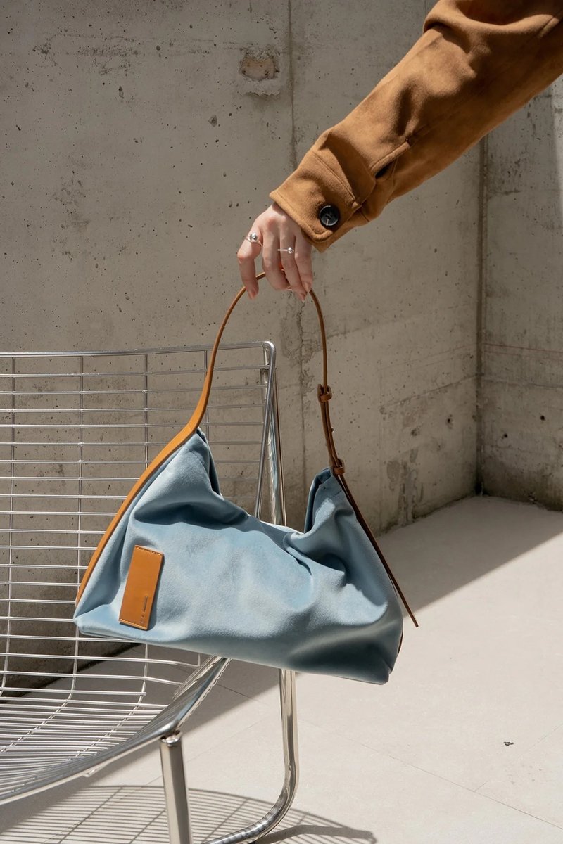 dashbrand DA34 Mini Carry All - Velvet Sky Blue 极简斜背包 - 手提包/手提袋 - 其他材质 蓝色