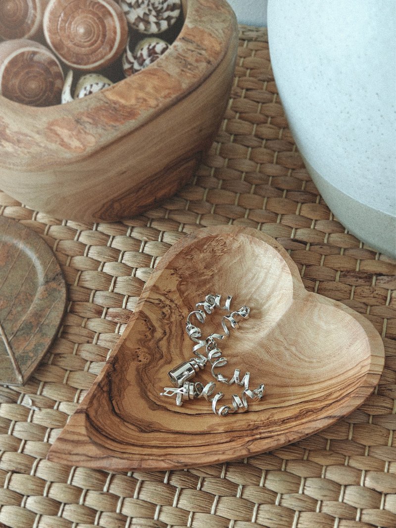 手工橄榄木心形情侣碟 - 盘子/餐盘/盘架 - 木头 