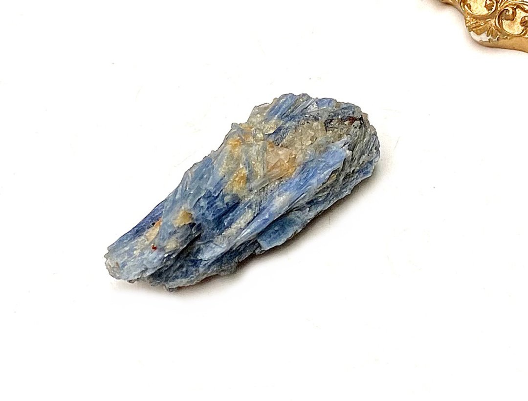 天然原矿小蓝晶石共生云母及镜铁矿 办公室 居家 疗愈 摆件 - 其他 - 水晶 多色