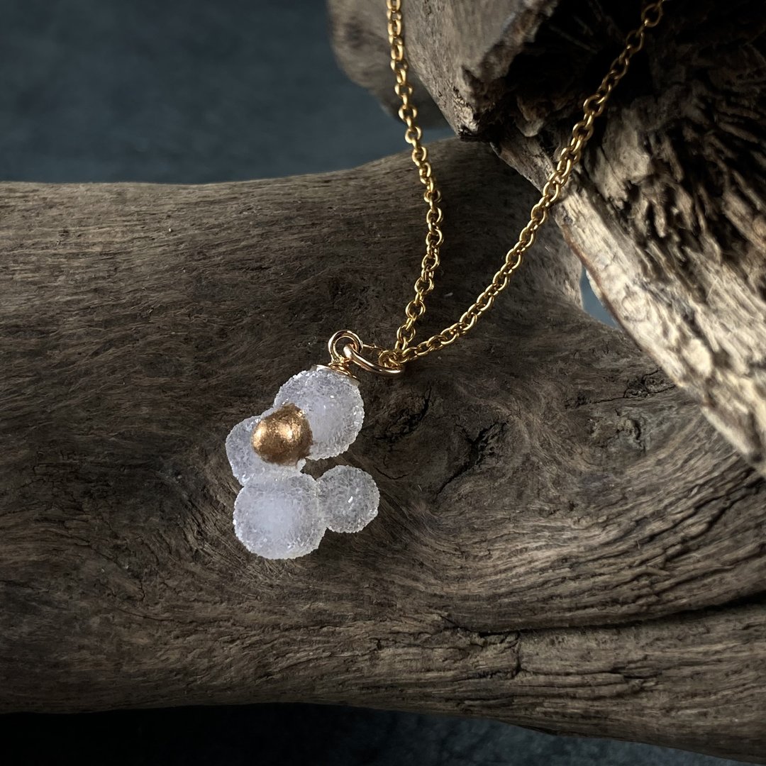 White grape agate necklace (with brass gold powder) - 项链 - 半宝石 白色