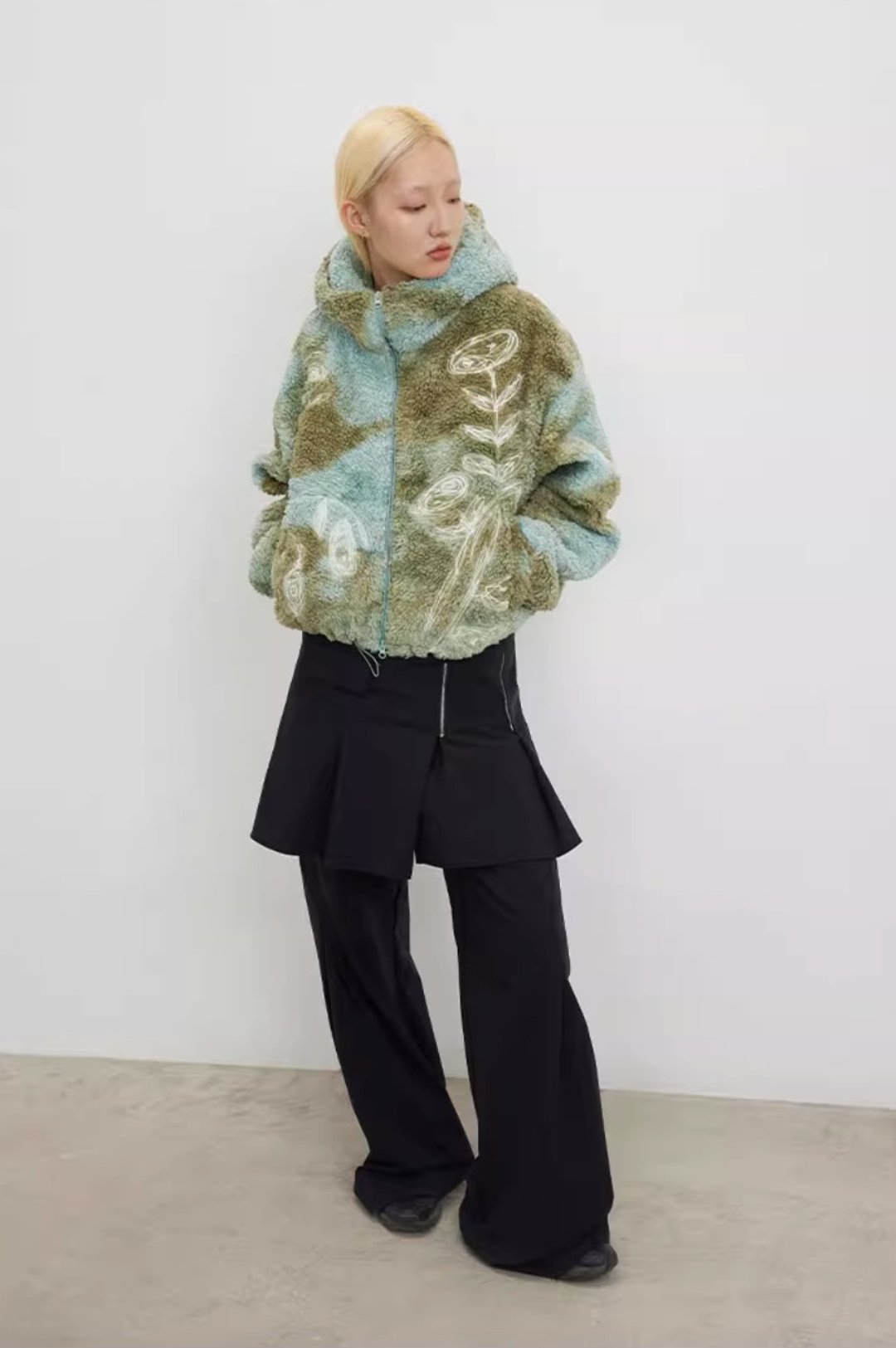 Taiji Garden Lamb Coat 太极花园羊羔绒刺绣扎染外套 - 女装上衣 - 其他材质 蓝色
