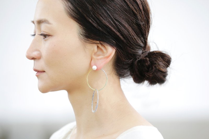 Ripples One ear hoop earrings Double earrings Changeable Wool Handmade accessories Presents For parties - 耳环/耳夹 - 羊毛 粉红色