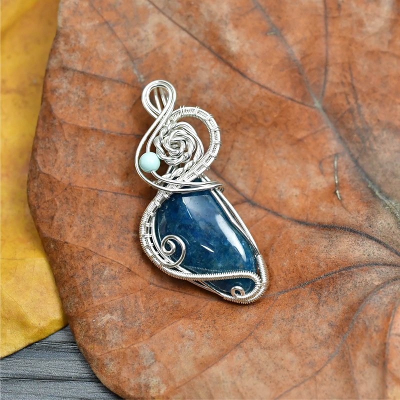 深邃蓝色 磷灰石艺术铜线编织项链 - 项链 - 宝石 蓝色