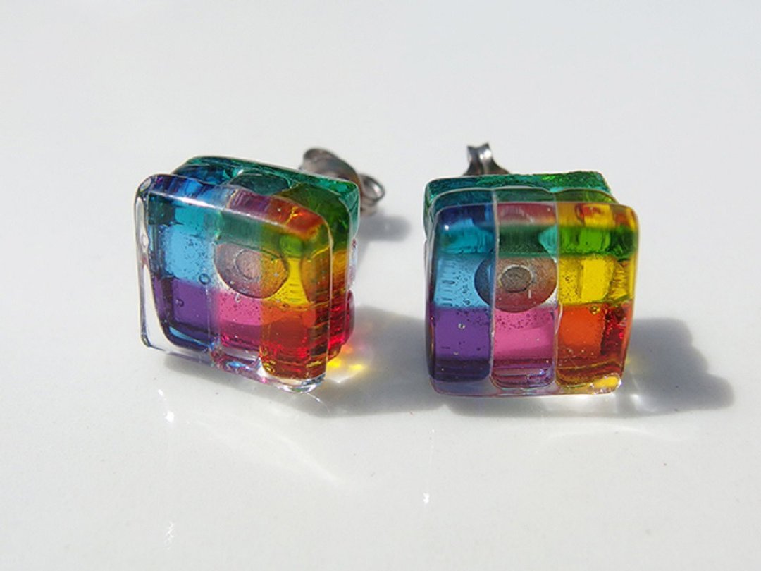 [Rainbow] Thank you glass (thank you [Rainbow]) Titanium earrings / Clip-On[You can choose metal fittings] [Made-to-order] - 耳环/耳夹 - 玻璃 多色