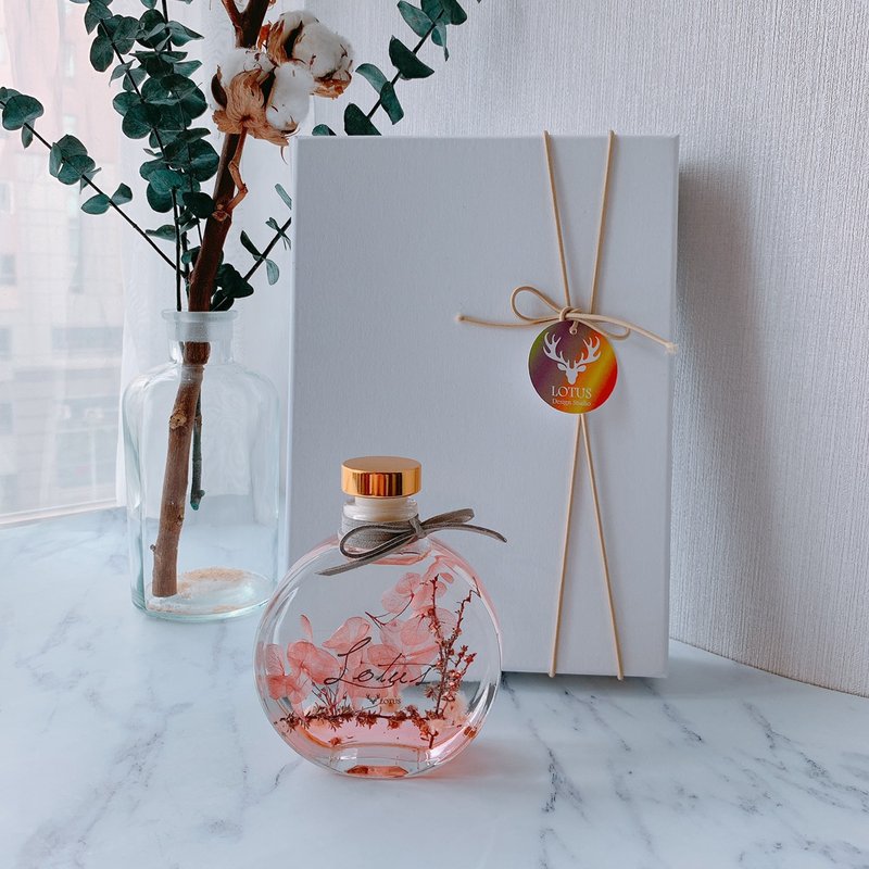 LOTUS鹿特丝干燥花扩香瓶(150ml礼盒组) - 香薰/精油/线香 - 玻璃 