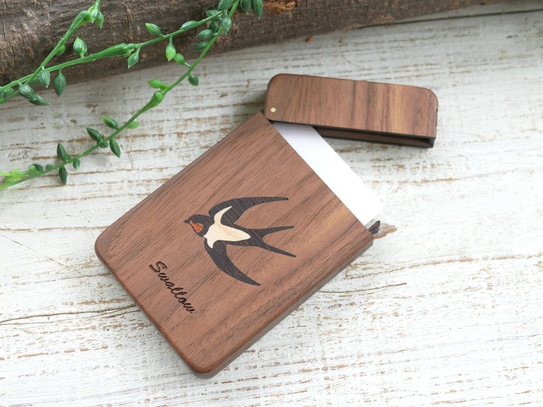 Wooden business card holder swallow walnut - 名片夹/名片盒 - 木头 咖啡色
