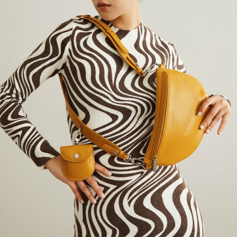 率性扁形马鞍斜背包 - 侧背包/斜挎包 - 人造皮革 