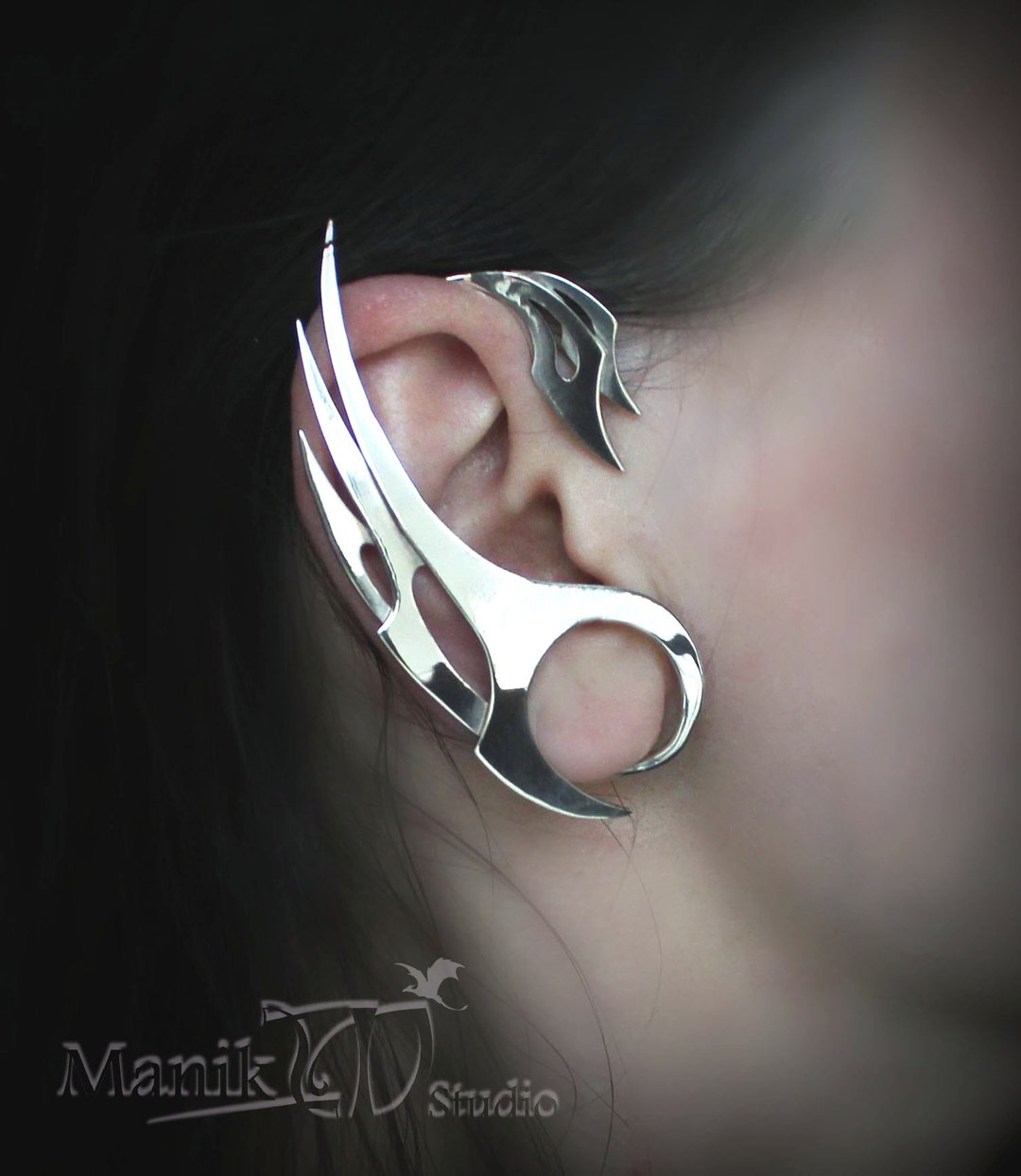Ear Cuff Steel wings | Handmade Jewelry | Bird earrings | dragon wings - 耳环/耳夹 - 其他金属 银色