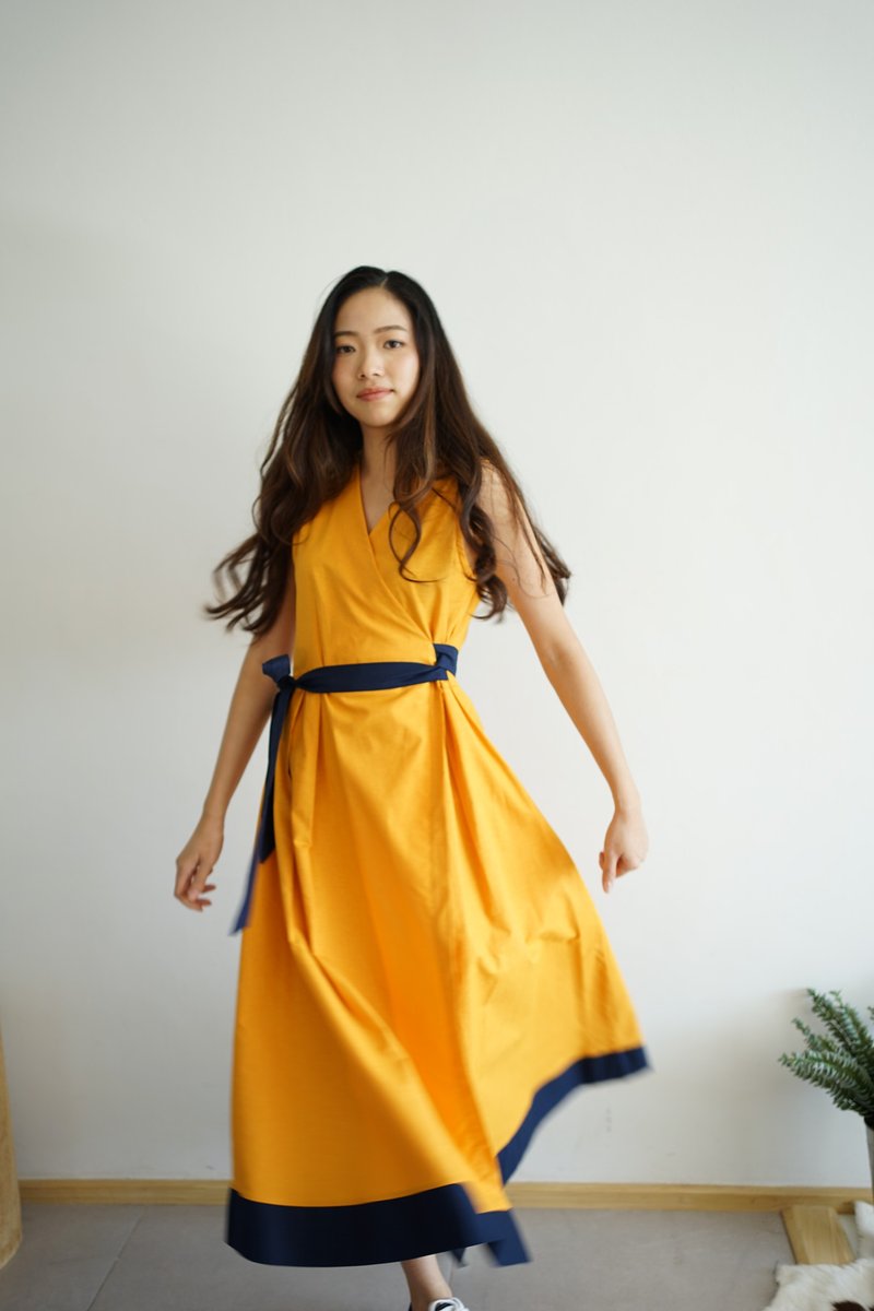 撞色牛津棉无袖绑带长洋装 _ LOOKCHAN : 黄色 - 洋装/连衣裙 - 棉．麻 黄色