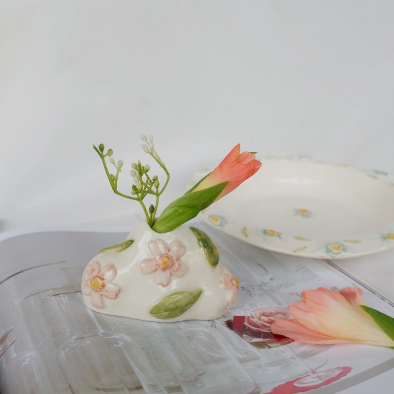 Little flower on the cloud vase S - 植栽/盆栽 - 陶 多色