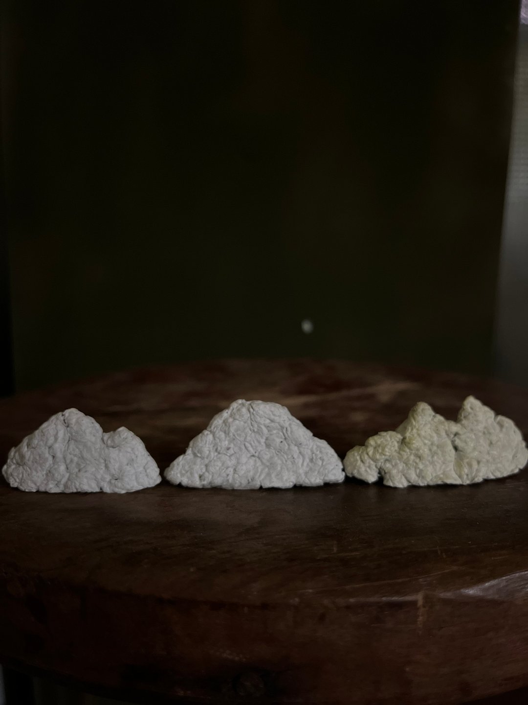 下班之后的小山群 三入组 l 废纸浆手捏疗愈摆饰 - 摆饰 - 其他材质 