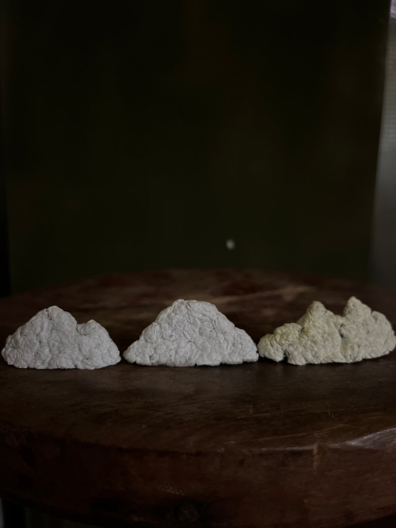 下班之后的小山群 三入组 l 废纸浆手捏疗愈摆饰 - 摆饰 - 其他材质 