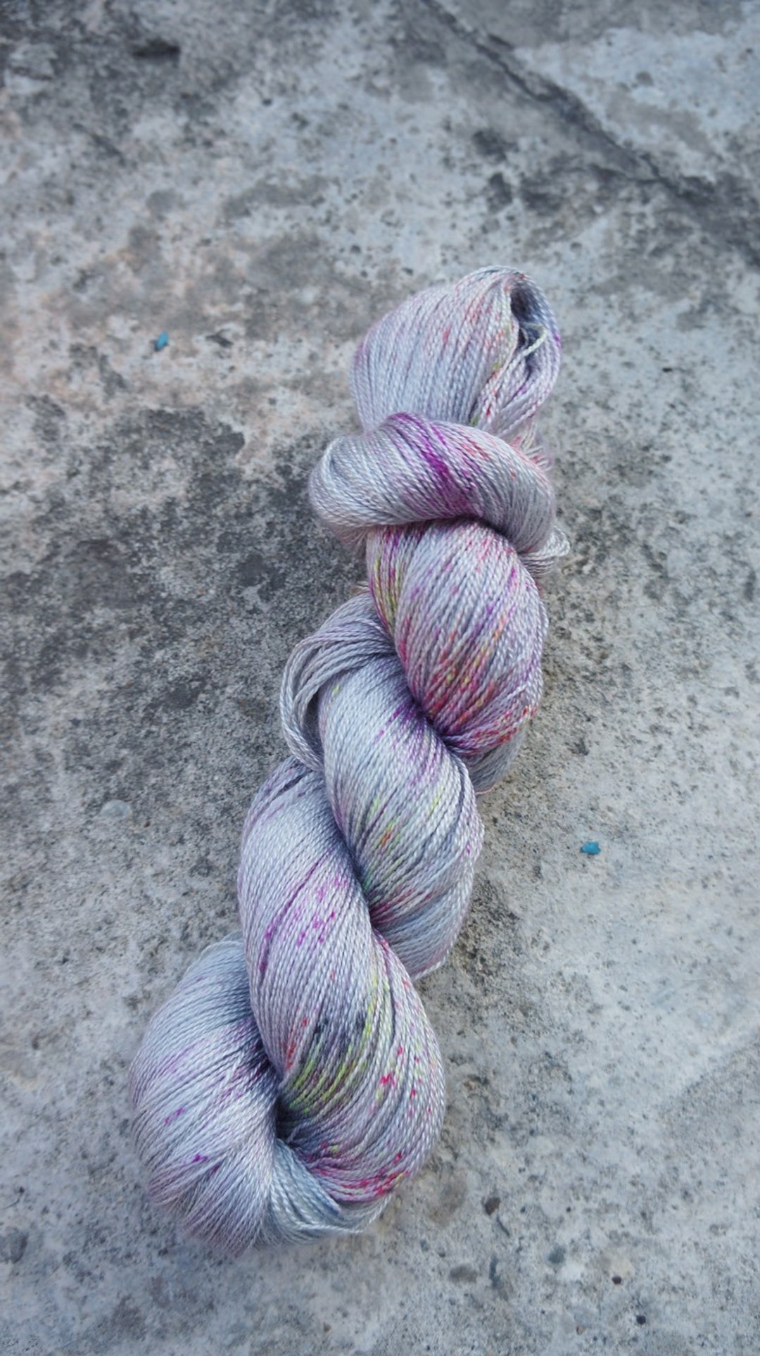 手染蕾丝线。微风 (55 BFL/45 Silk) - 编织/刺绣/羊毛毡/裁缝 - 羊毛 