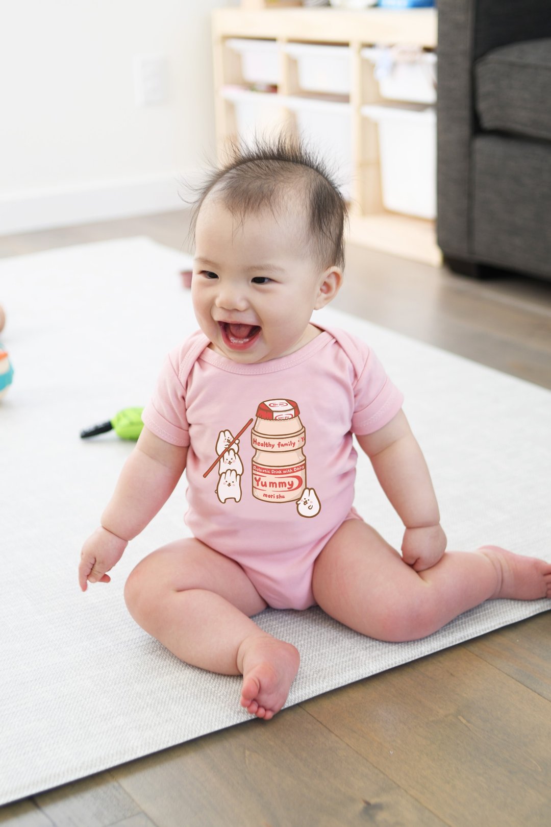 Baby 短袖连身包屁衣 - 麻糬兔好运多多 (可爱粉) - 包屁衣/连体衣 - 棉 粉红色