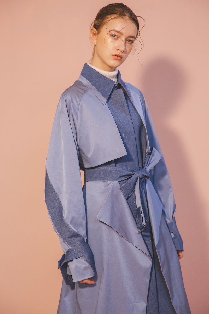 Sample Sale / 设计款层次长风衣-蓝 - 女装休闲/机能外套 - 聚酯纤维 蓝色