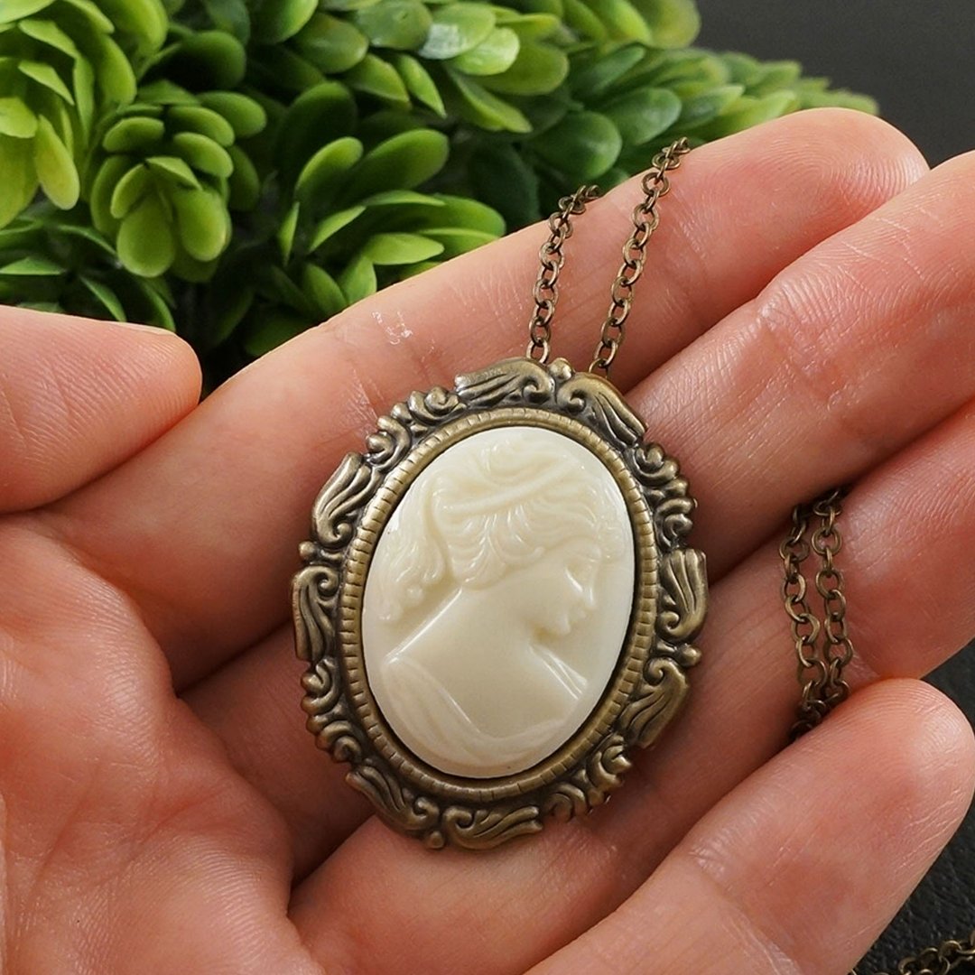 White Ivory Lady Girl Cameo Pin Brooch and Pendant Necklace 2 in 1 Woman Jewelry - 胸针 - 其他材质 白色