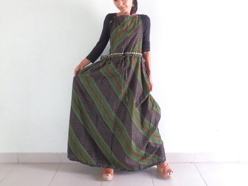 [Green] cotton apron dress - 洋装/连衣裙 - 棉．麻 绿色