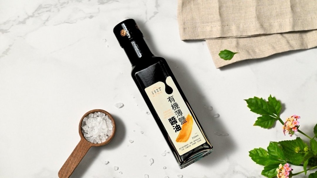 有机薄盐酱油210ml 两入组 - 酱料/调味料 - 玻璃 