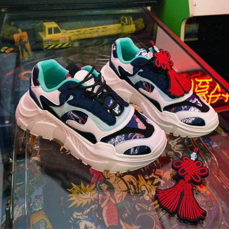 | HOA | 可拆式流苏鞋花老爹鞋 | 深蓝色 | 5287 | - 女款运动鞋/球鞋 - 其他人造纤维 蓝色