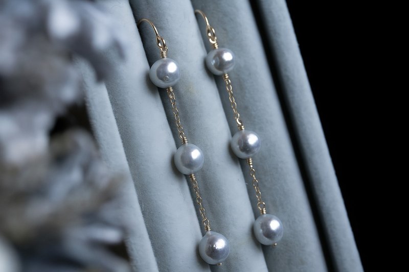 日本产 未染色自然灰 阿古屋巴洛克珍珠 三颗链条耳环 - 耳环/耳夹 - 珍珠 银色