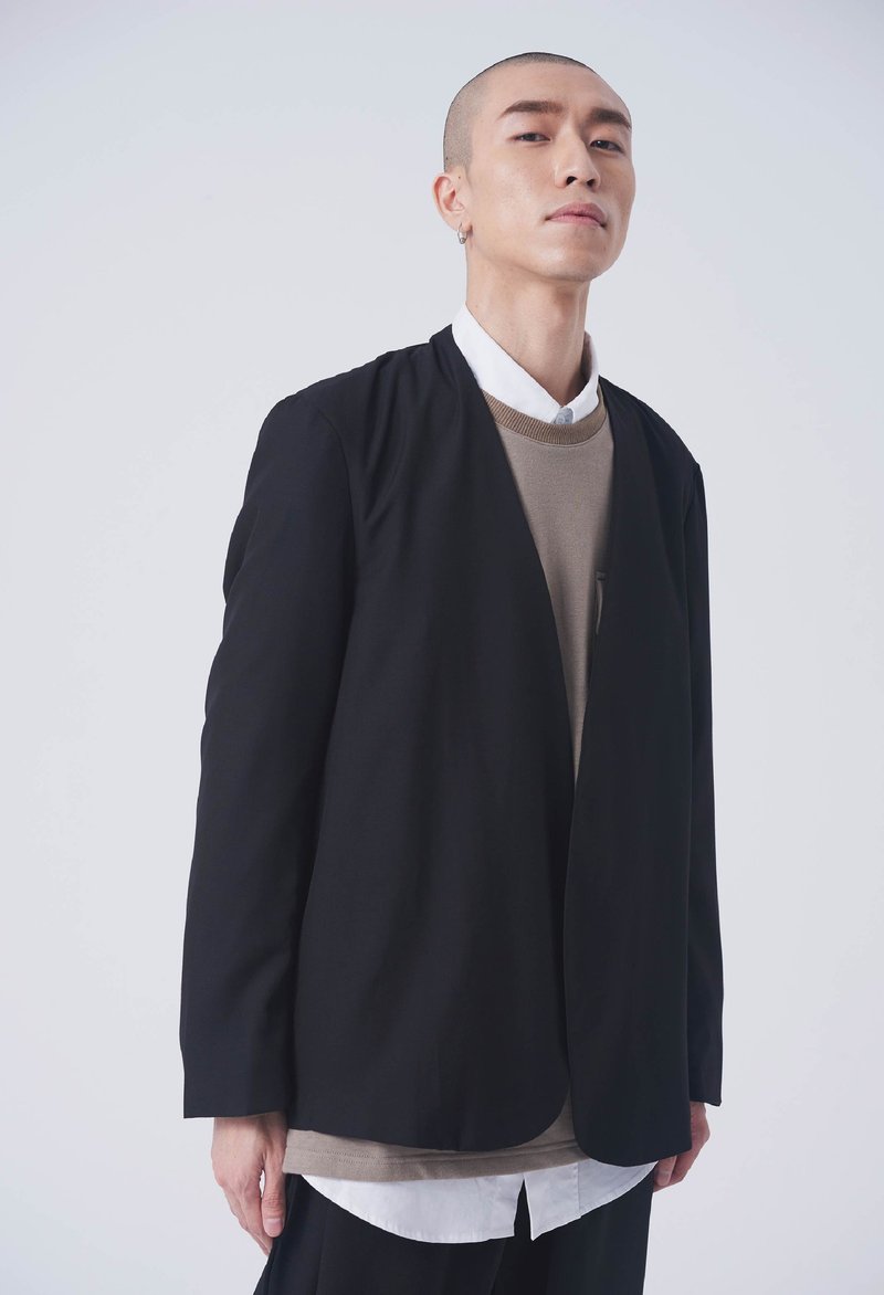 简约轻型西装外套 #9195 - 女装西装外套/风衣 - 其他材质 黑色
