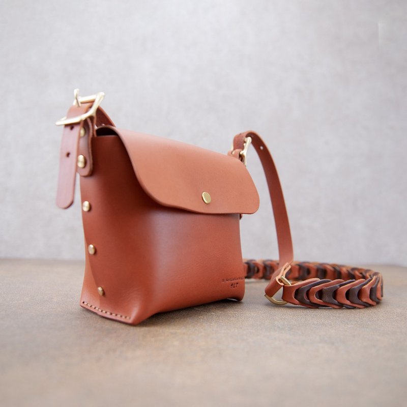 侧背包 编织邮差包 钱包 台中课程 歌剧院店 - 皮件 - 真皮 