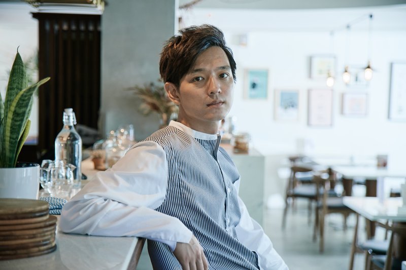 袋眼镜 - 随手擦眼镜长袖衬衫-黑白条 - 男装衬衫 - 其他材质 多色