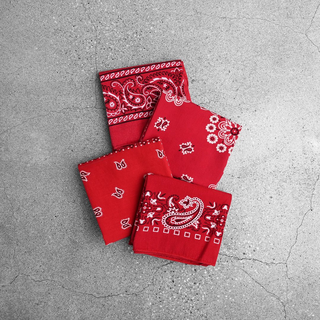 Vintage Bandana 美式方巾 / 美式方巾古董丝巾、古着变形虫领巾 - 手帕/方巾 - 棉 红色