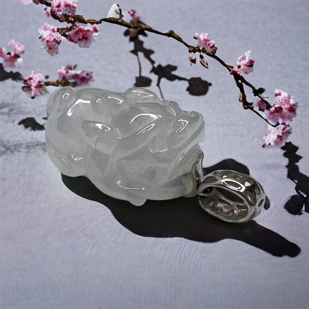 麒鹿珠宝/冰种起胶翡翠霸王貔貅项链/s925银镶 - 项链 - 玉石 