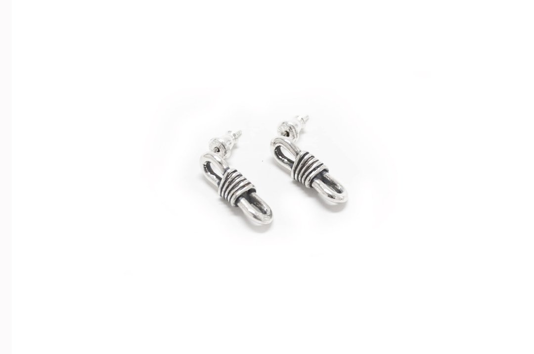 Coil earring 线圈925纯银耳环 - 耳环/耳夹 - 其他金属 银色