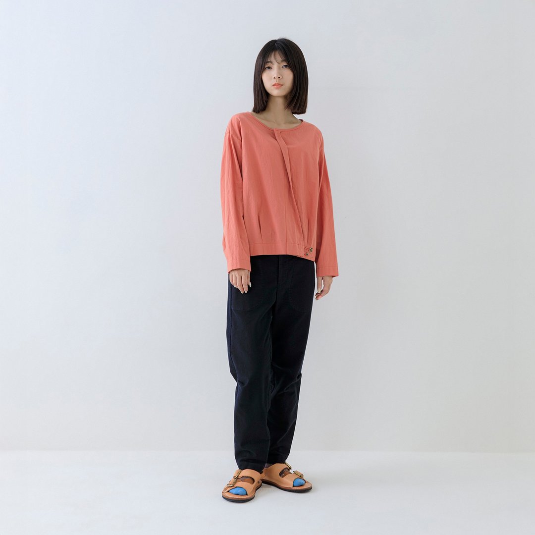 柔光装饰斜褶双扣上衣 - 女装上衣 - 棉．麻 红色
