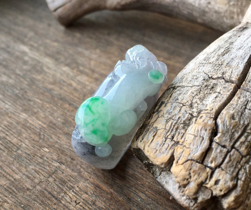 飘阳绿冰种乌鸡貔貅戒指 / A货翡翠 - 戒指 - 宝石 绿色