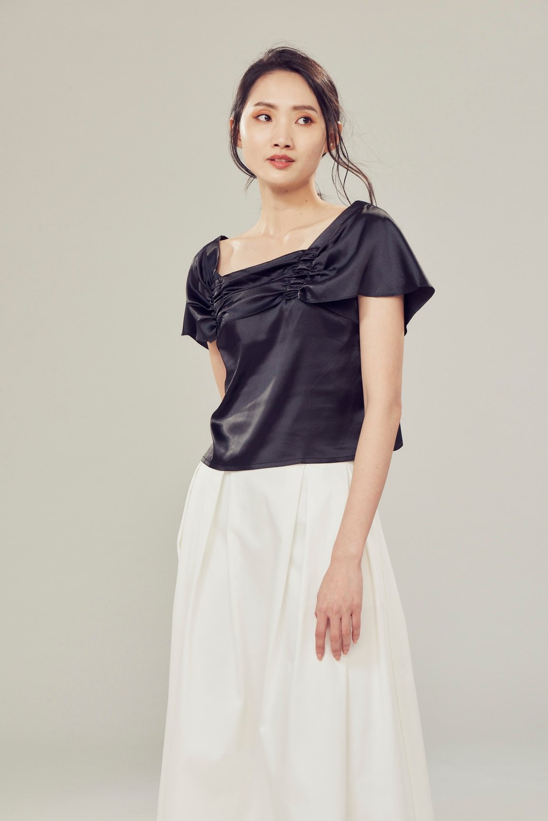 Off-season sale 黑色抽皱上衣 - 女装上衣 - 聚酯纤维 