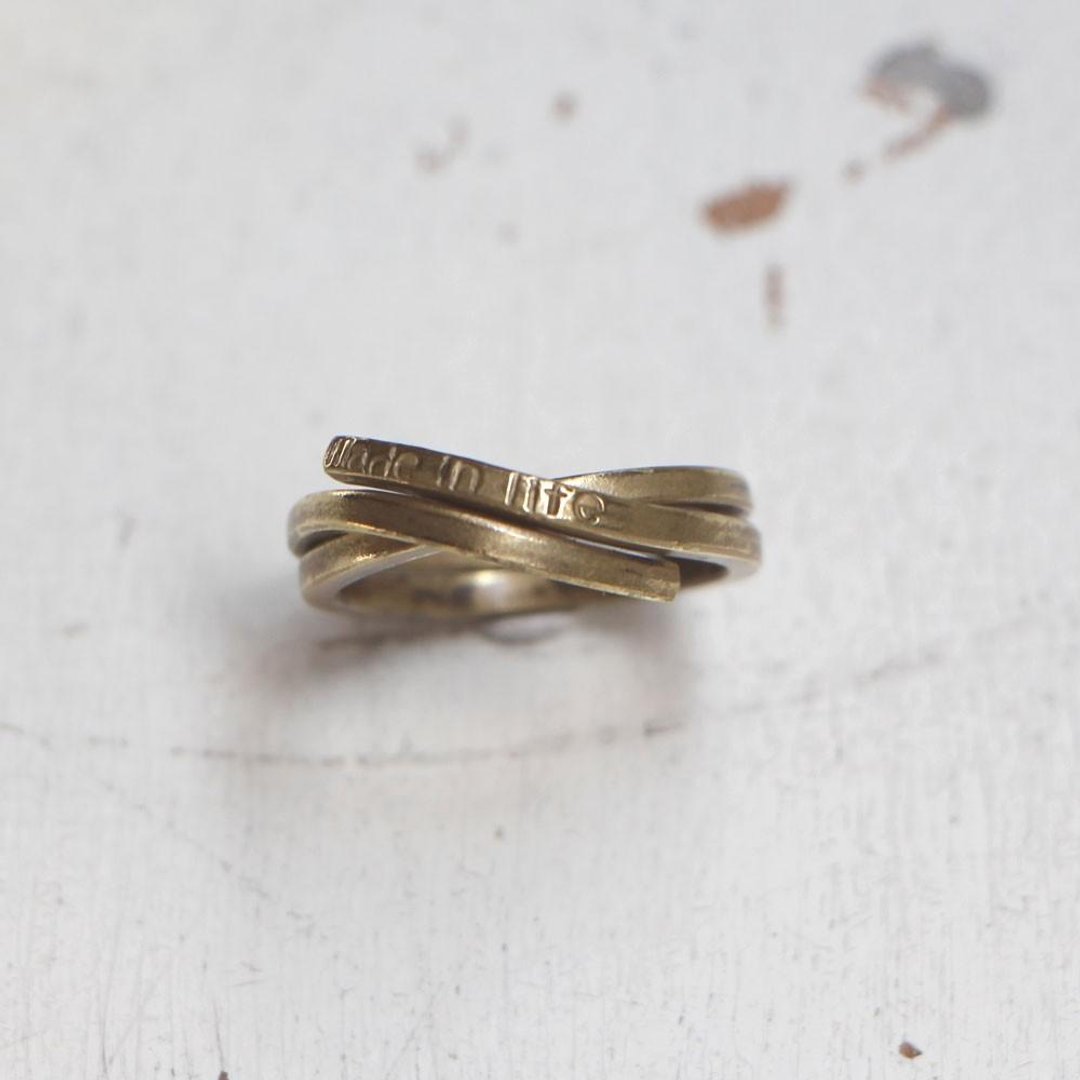 Brass ring winding - 戒指 - 其他金属 金色