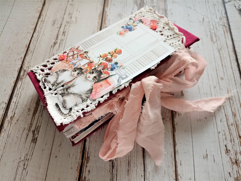 Cat junk journal handmade for sale Pet notebook Garden thick animals diary book - 笔记本/手帐 - 纸 红色