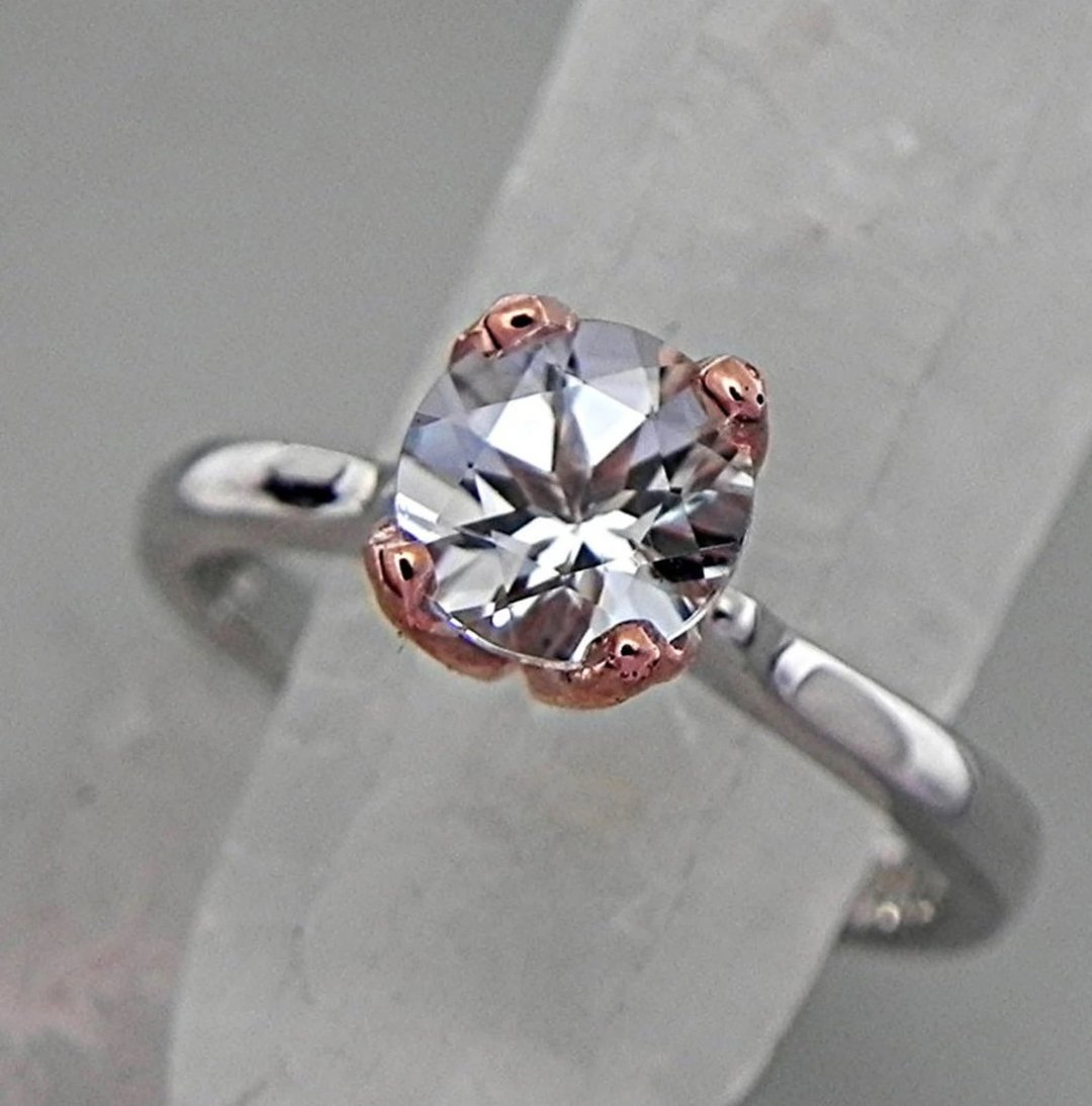 AAA 海水蓝宝圆形 6mm 1.10 克拉 14K 白 K 金与玫瑰金郁金香单钻戒指 - 戒指 - 宝石 多色