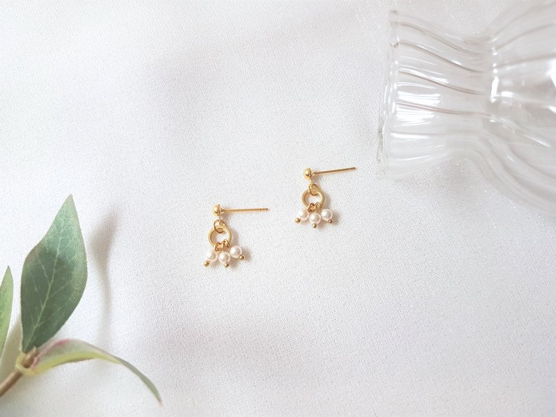 篓空圆 珍珠缀饰 耳环 - 耳环/耳夹 - 珍珠 金色