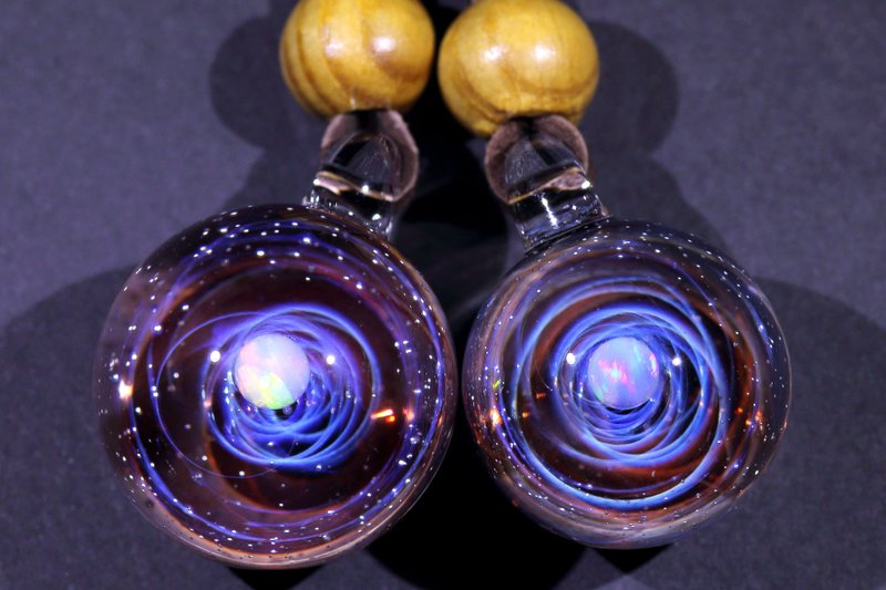 情侣款宇宙玻璃颈链吊坠20mm+23mm - 颈链 - 玻璃 紫色