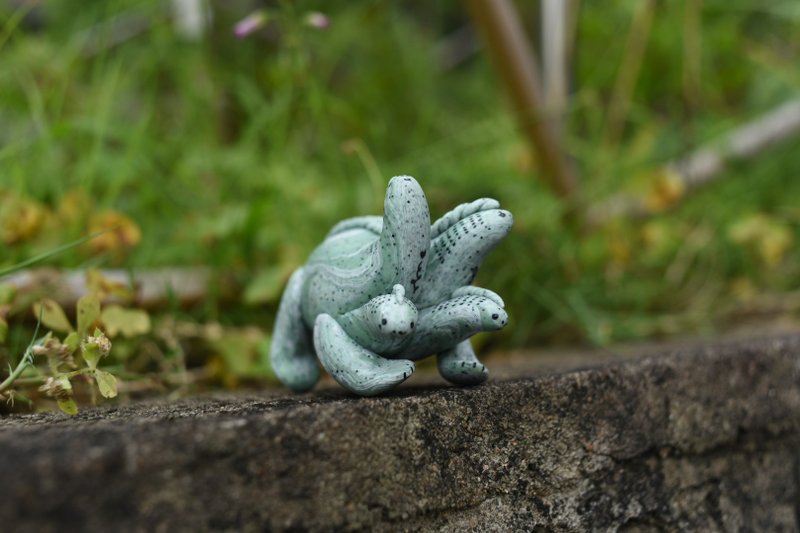 四头背鳍可爱鬼 - 摆饰 - 陶 透明