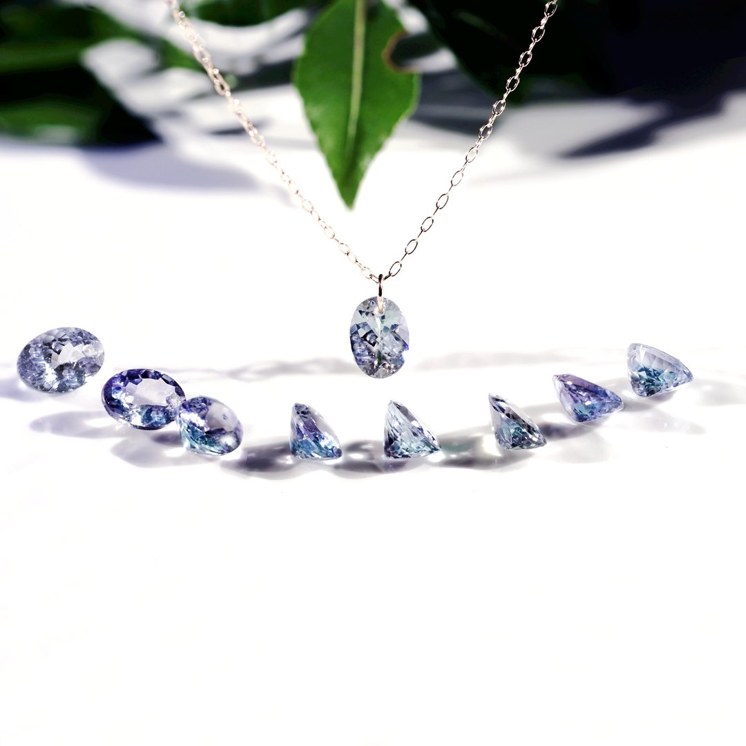 K10 Bicolor Tanzanite/Zoisite Oval Faceted Necklace Geraldina - 项链 - 宝石 蓝色