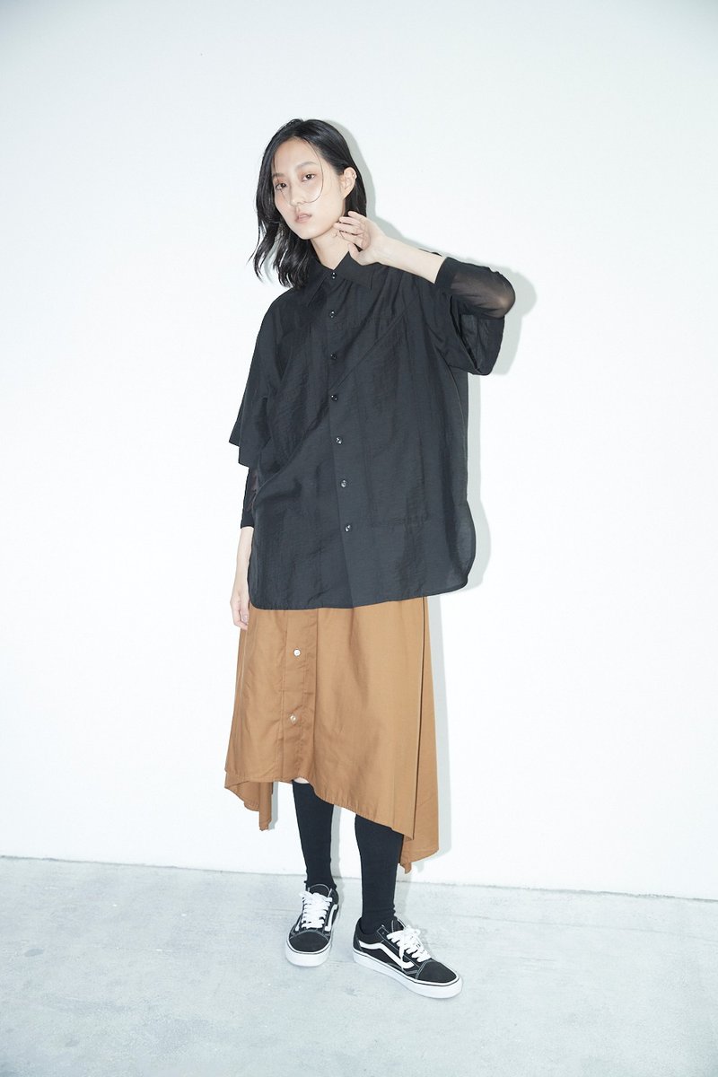 排扣伞状裙 - 裙子 - 棉．麻 咖啡色